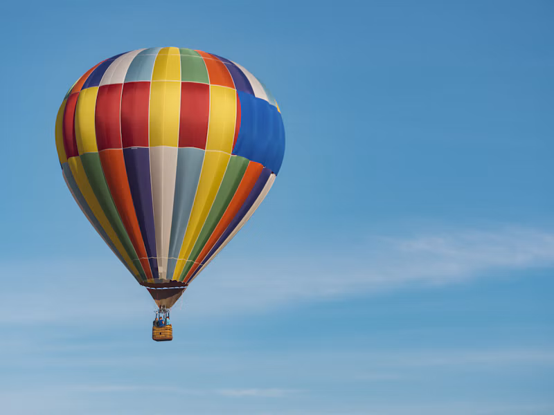 Vol en Montgolfière au-dessus des Châteaux et Lavandes